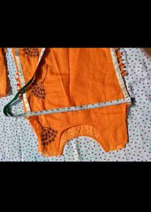 unique embroidery design on kurti