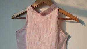 Cute Pink Halter Top with criss cross pattern 🩷