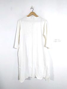 White Embroidered Kurta (Women&#39;s)