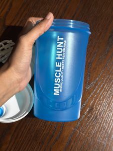Muscle Hunt Shaker Bottle.Gym Use Protein Shake