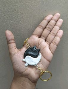 Yin-Yang Cat Keychains - 2 pcs 🤍🖤