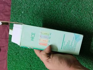 GLASS WATER BOTTLE