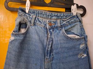 Women&#39;s BERSHKA Ripped Jeans