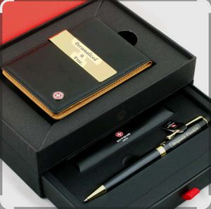 Sontaria pen and wallet set, with refill.