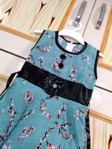 Floral Print Girl&#39;s Dress
