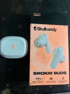 SMOKIN’ BUDS