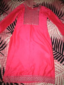 Pink kurta, used only once.