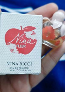 Nina Ricci Perfume
