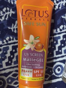 Lotus Herbals Safe Sun Matte Gel SPF 50