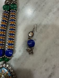 necklace with earrings traditional