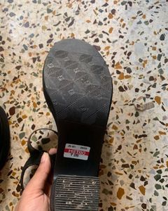 Metro Heels