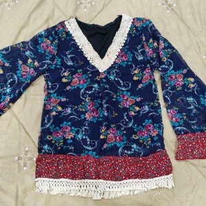 💙Dark Blue Floral Print Top💙