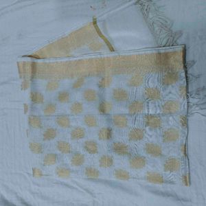 Elegant White &amp; Gold Dupatta