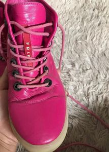Authentic Vintage Prada Shoe 👟
