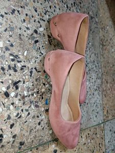 Shoe