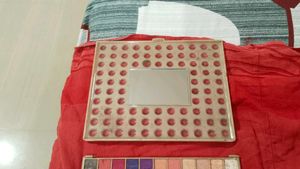 90 Shades Eye Shadow