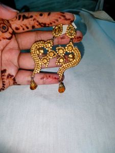 Mid Size Earrings
