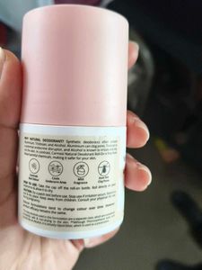 CARMESI Natural Deodorant Roll-On