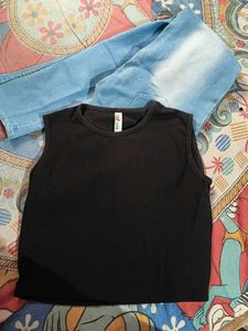 Cute Black Tank Top &amp; Light Bule Jeans🫶🏻🎀