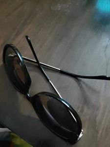Idee Black Sunglasses