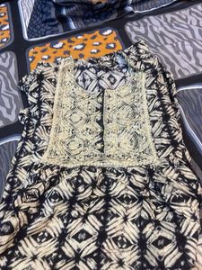 Naira cut suit