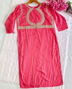 Red tone embroidered kurta