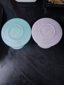 Tupperware container