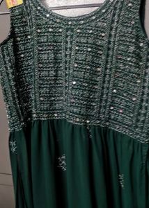 Elegant Green Ethnic nayra suit with short sleeves
