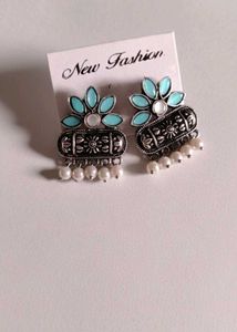 Stylish Turquoise Flower Earrings