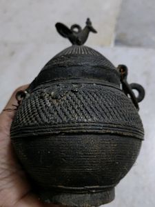 Dhokra Tribalcraft,moneypot...veryvery Old