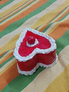 Clay Cake Box