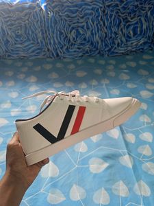 Very Good Looking Shoes And Stylish