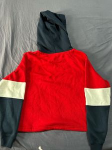 OCTAVE red cropped hoodie