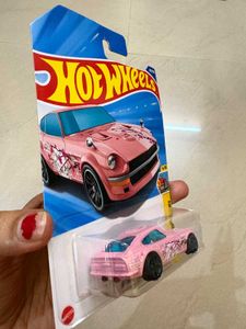 Hot Wheels Honda S800 Treasure hunt &amp; Datsun Set