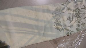 Saree With Flower Designs