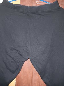 Black Leggings - Size Medium