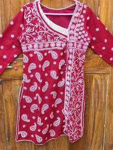 Gently Used Red &amp; White Lucknow Embroidered Kurti
