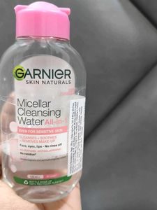 Garnier Micellar Cleansing Water