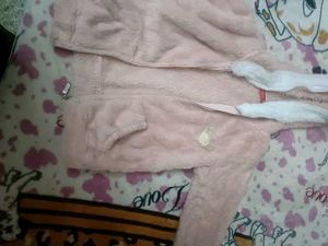 Beautiful Fur Jacket With Hoodie For 4-6 Year Girl