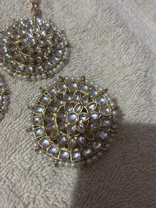 Kundan Earrings with Maang Tikka Set