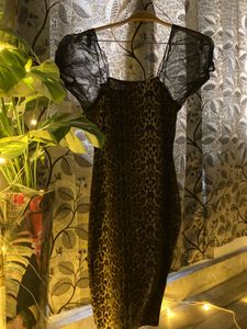 beautifull tiger print bodycon dress  🤎🖤