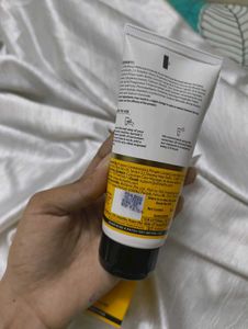 Dr. Sheth&#39;s Haldi &amp; Hyaluronic Sunscreen