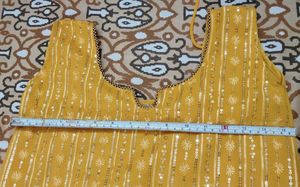 Xomantic Fashion Women Kurta Sharara Set