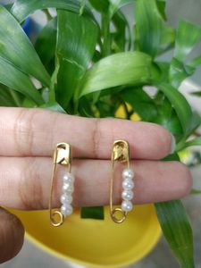 Studs Earrings
