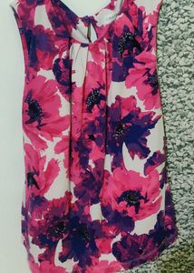 Sleeveless Tops