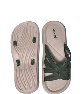 Comfy Green Criss-Cross Flats