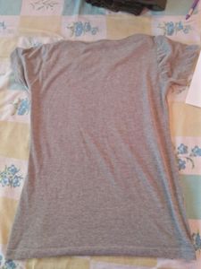 T-shirt  And Blue Jeans For Girls