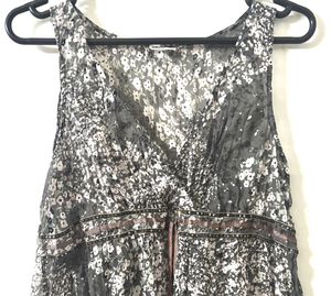 Floral Print Sleeveless Top