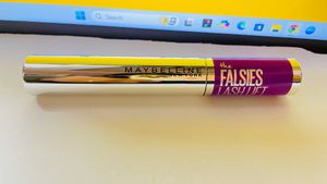 Maybelline The Falsies Lash Lift Mascara