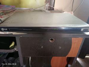 DVD Player With One Speaker Nd Bill